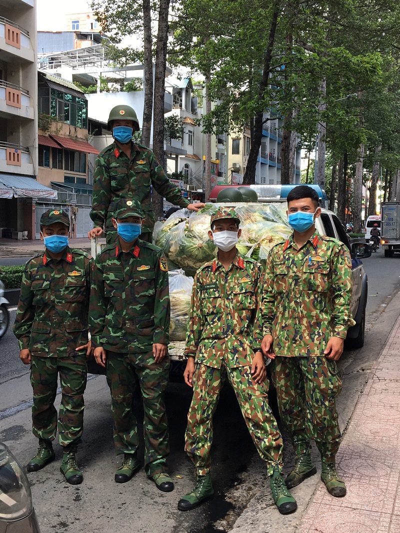 Chùa Giác Ngộ Mua "Giải Cứu" 70 Tấn Bắp Cải, Tiếp Sức Cho Người Dân Trong Mùa “Bão Covid-19”