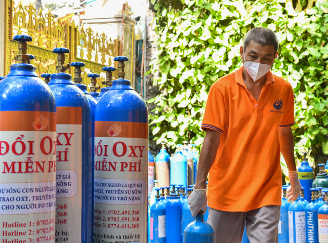 Chương trình “Đổi oxy miễn phí” của chùa Giác Ngộ lại giúp được thêm gần 300 người F0