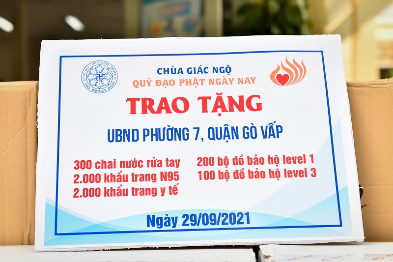 Không Ngừng Lăn Bánh, Chuyến Xe Yêu Thương Của Chùa Giác Ngộ - Quỹ ĐPNN Đã Đến UBND Phường 7, Quận Gò Vấp