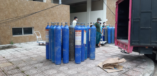Giúp nhiều người giành lấy sự sống bằng 157 bình oxy