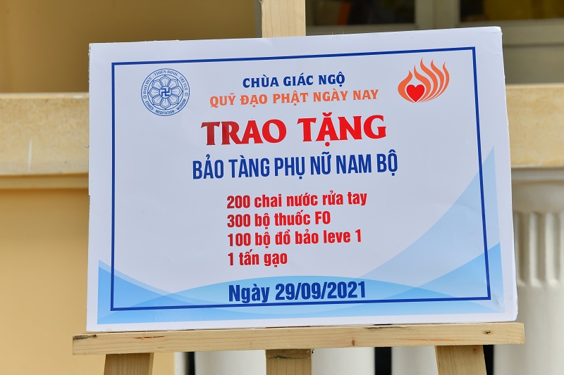 Chùa Giác Ngộ - Quỹ ĐPNN: Trao Tặng Vật Tư Y Tế Và Nhu Yếu Phẩm Cho Bảo Tàng Phụ Nữ Nam Bộ