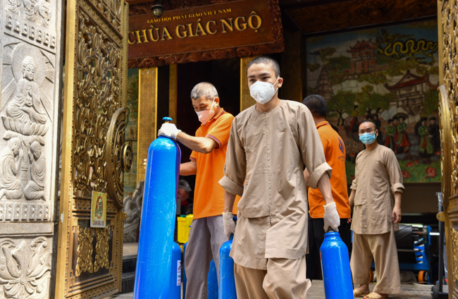 Chương trình “Đổi oxy miễn phí” của chùa Giác Ngộ lại giúp được thêm gần 300 người F0