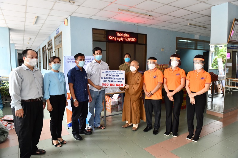 Tổng Kết Chương Trình San Sẻ Yêu Thương - Tiếp Sức Người Khó Khăn Vượt Qua Đại Dịch Covid-19 (C275)