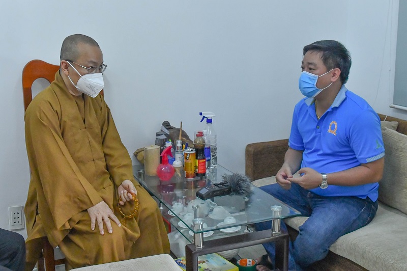 Chùa Giác Ngộ sẻ chia gian khó cùng UBND Phường 7, Quận Gò Vấp