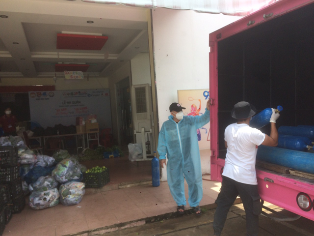 Chương trình “Đổi oxy miễn phí” của chùa Giác Ngộ lại giúp được thêm gần 300 người F0