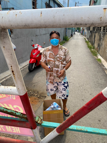 Gần 300 phần thuốc được mang đi cứu người