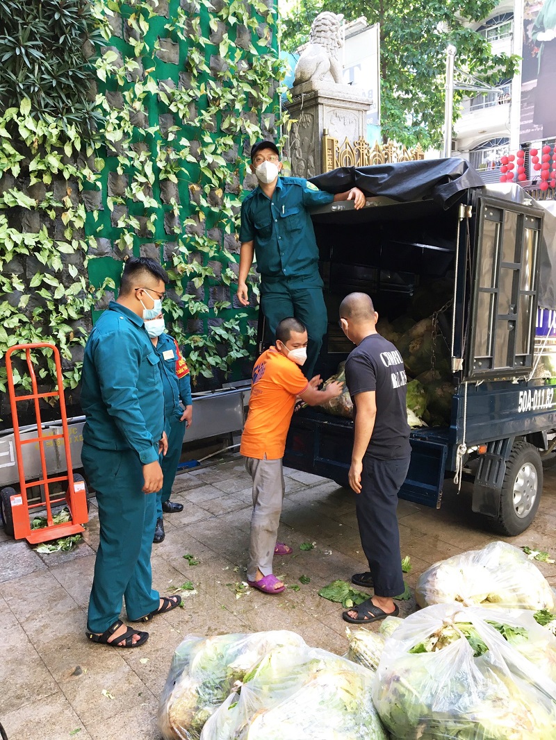 Chùa Giác Ngộ Mua "Giải Cứu" 70 Tấn Bắp Cải, Tiếp Sức Cho Người Dân Trong Mùa “Bão Covid-19”