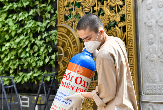Chương trình “Đổi oxy miễn phí” của chùa Giác Ngộ lại giúp được thêm gần 300 người F0