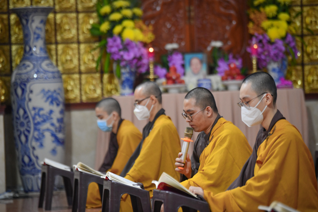 Chùa Giác Ngộ khai Kinh Địa tạng cầu siêu cho Phật tử Châu Thị Bạch Châu (PD. Diệu Ngọc) và 19.000 đồng bào Việt Nam qua đời vì Covid-19