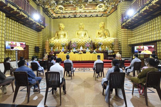 Lễ quy y Tam bảo cuối cùng trong năm 2021: gần 700 thiện nam tín nữ trở thành Phật tử