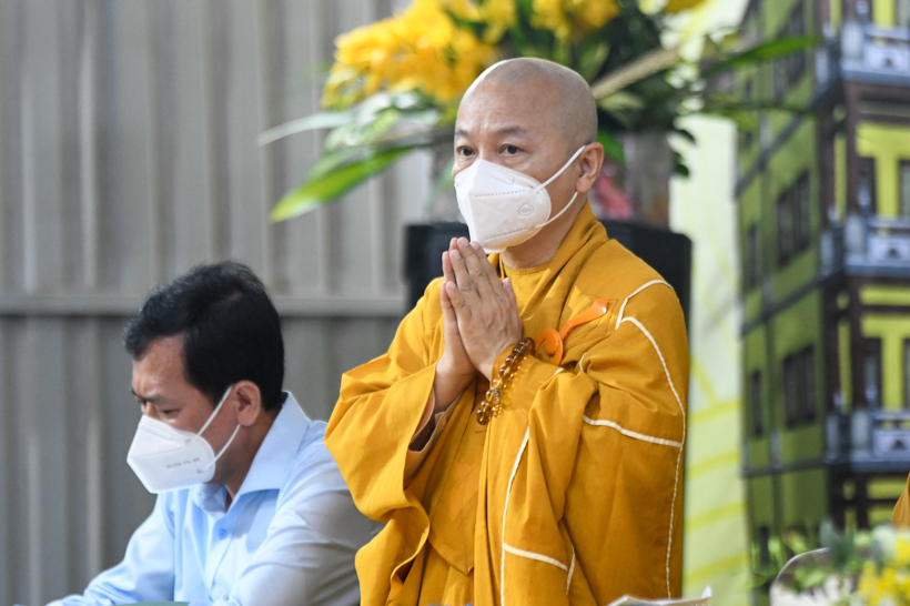 Lễ khánh thành tòa Tăng xá chùa Quan Âm Đông Hải, nơi làm khu cách ly điều trị Covid-19 của thị xã Vĩnh Châu, tỉnh Sóc Trăng