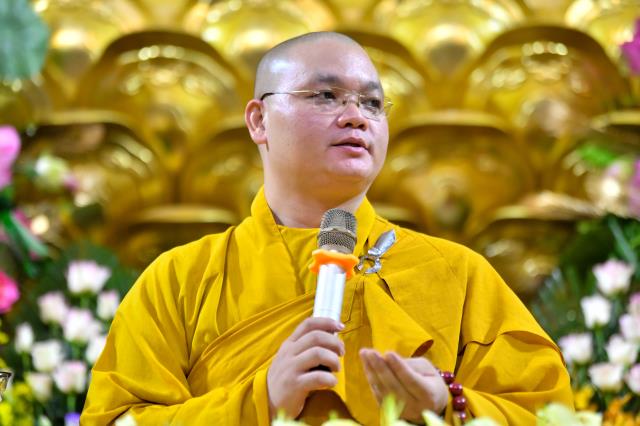 Lễ hằng thuận của chú rể Đình Lợi và cô dâu Hiếu Hòa tại điện Phật chùa Giác Ngộ