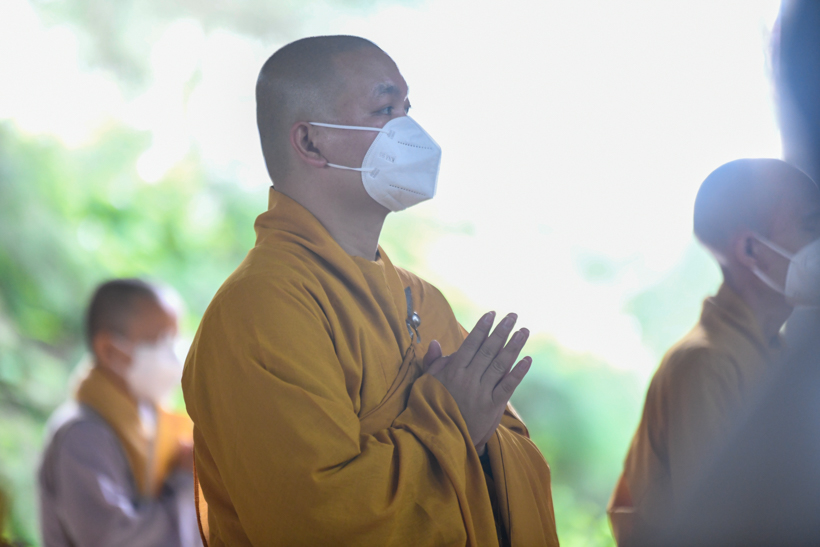 Lễ khánh thành tòa Tăng xá chùa Quan Âm Đông Hải, nơi làm khu cách ly điều trị Covid-19 của thị xã Vĩnh Châu, tỉnh Sóc Trăng
