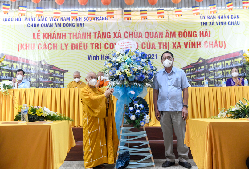 Lễ khánh thành tòa Tăng xá chùa Quan Âm Đông Hải, nơi làm khu cách ly điều trị Covid-19 của thị xã Vĩnh Châu, tỉnh Sóc Trăng