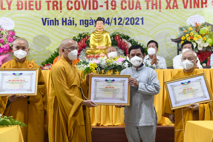 Lễ khánh thành tòa Tăng xá chùa Quan Âm Đông Hải, nơi làm khu cách ly điều trị Covid-19 của thị xã Vĩnh Châu, tỉnh Sóc Trăng