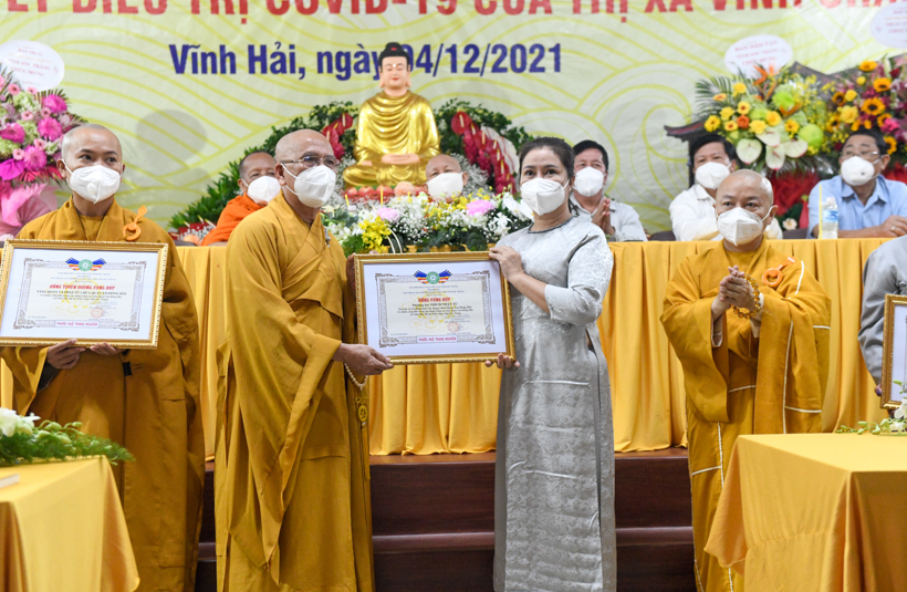 Lễ khánh thành tòa Tăng xá chùa Quan Âm Đông Hải, nơi làm khu cách ly điều trị Covid-19 của thị xã Vĩnh Châu, tỉnh Sóc Trăng