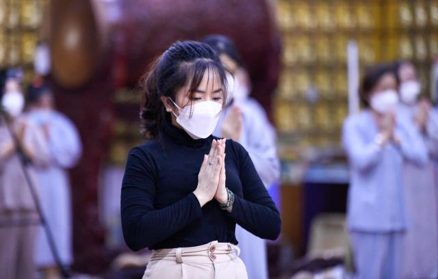 Tội từ tâm khởi, đem tâm sám hối: Lễ sám hối 14 tháng 10 Tân Sửu tại chùa Giác Ngộ