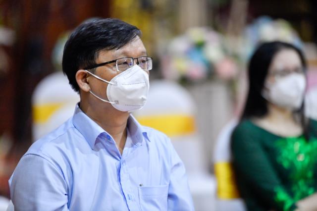 Lễ hằng thuận của chú rể Đình Lợi và cô dâu Hiếu Hòa tại điện Phật chùa Giác Ngộ