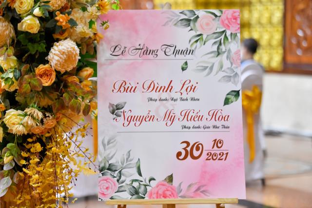 Lễ hằng thuận của chú rể Đình Lợi và cô dâu Hiếu Hòa tại điện Phật chùa Giác Ngộ