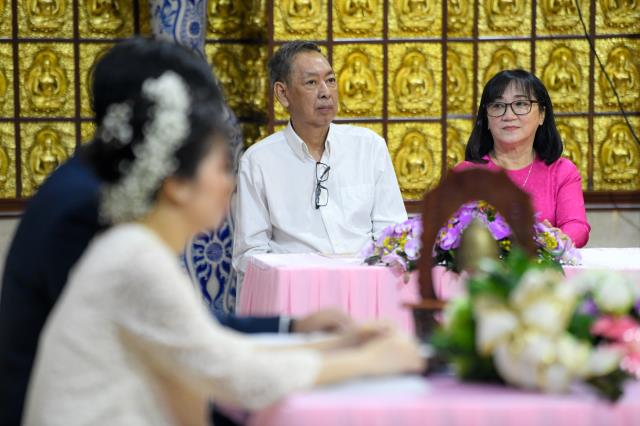 Mở cửa hôn nhân hạnh phúc bằng chiếc “chìa khóa” trong lễ hằng thuận