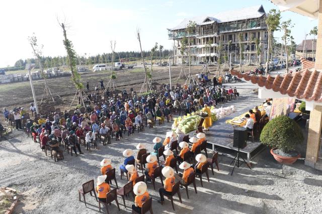 Tổng kết và bàn giao lại khu cách ly điều trị Covid-19 chùa Quan Âm Đông Hải (Quỹ ĐPNN trao tặng quà tết yêu thương năm 2022 tại tỉnh Sóc Trăng)
