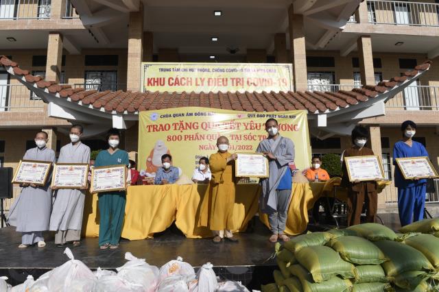 Tổng kết và bàn giao lại khu cách ly điều trị Covid-19 chùa Quan Âm Đông Hải (Quỹ ĐPNN trao tặng quà tết yêu thương năm 2022 tại tỉnh Sóc Trăng)