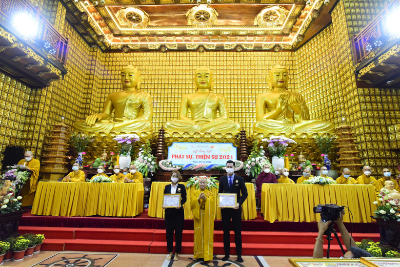 Lễ tổng kết Phật sự, thiện sự chùa Giác Ngộ - Quỹ Đạo Phật Ngày Nay năm 2021