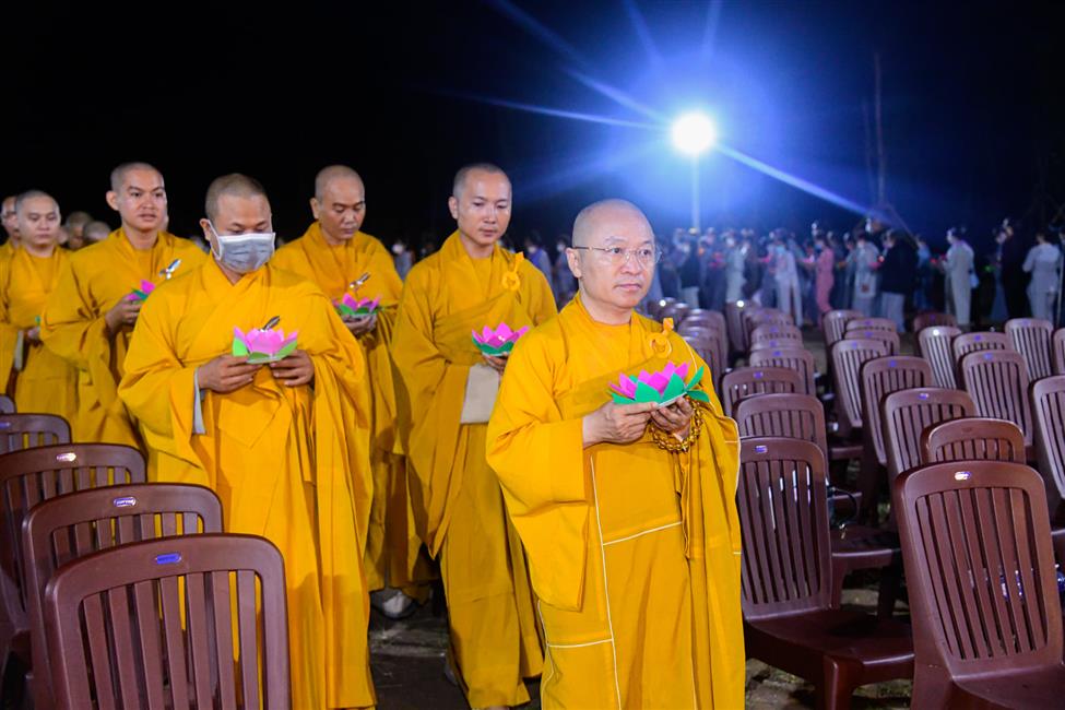 Đêm hoa đăng lễ hội Quan Âm Đông Hải: Đề cao lòng từ bi
