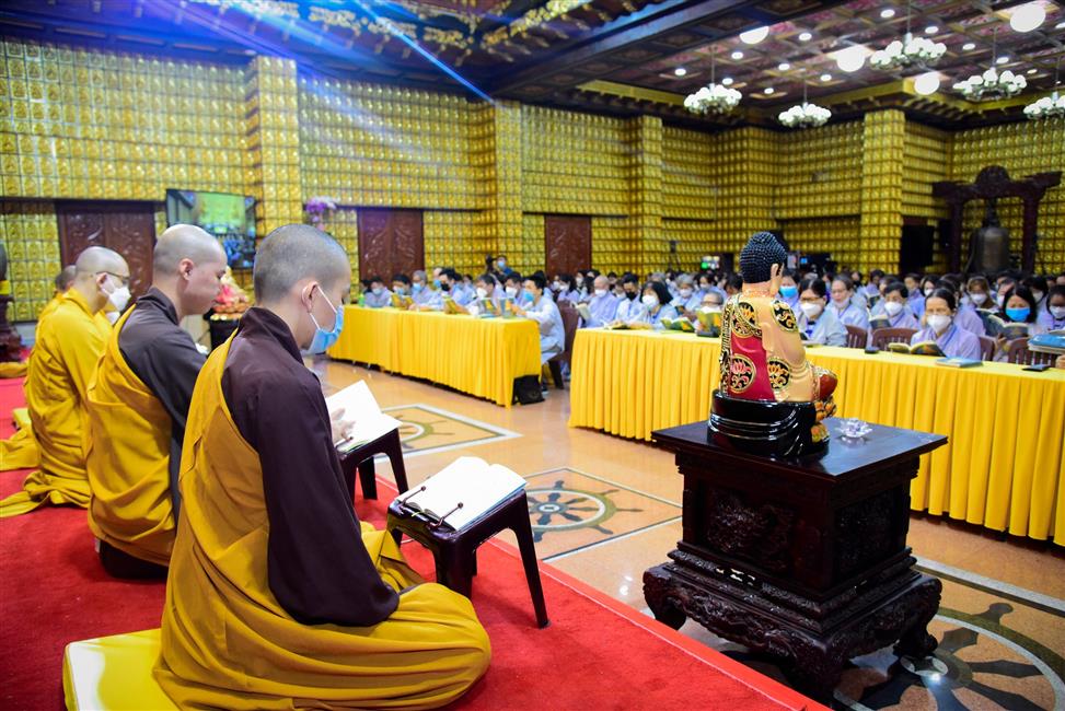 Học lại cười trong khóa tu Ngày An Lạc