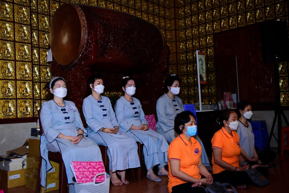 Học lại cười trong khóa tu Ngày An Lạc