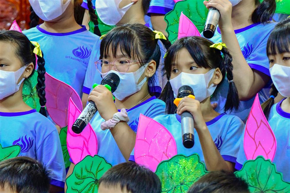 Đại lễ tưởng niệm đức Phật nhập Niết-bàn và mừng Ngày Tiếp nối lần thứ 54 của Sư phụ Thích Nhật Từ