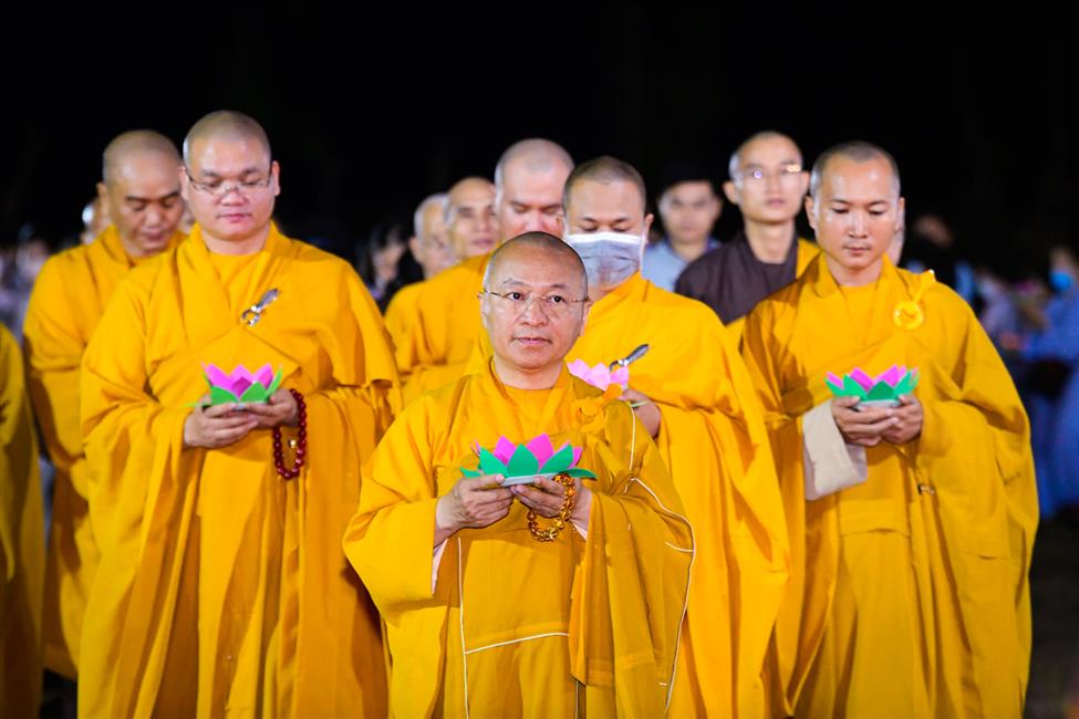 Đêm hoa đăng lễ hội Quan Âm Đông Hải: Đề cao lòng từ bi