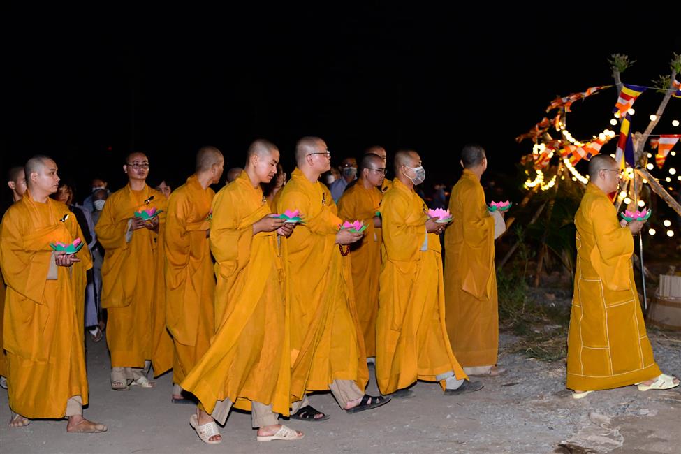 Đêm hoa đăng lễ hội Quan Âm Đông Hải: Đề cao lòng từ bi