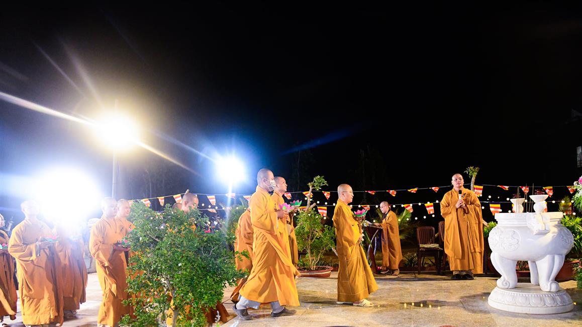 Đêm hoa đăng lễ hội Quan Âm Đông Hải: Đề cao lòng từ bi