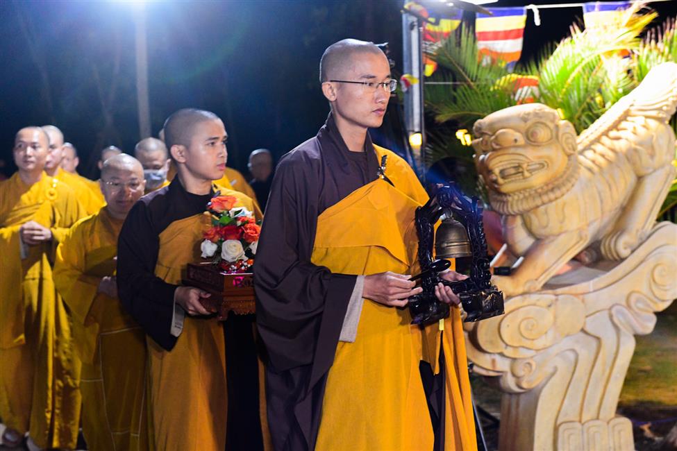 Đêm hoa đăng lễ hội Quan Âm Đông Hải: Đề cao lòng từ bi