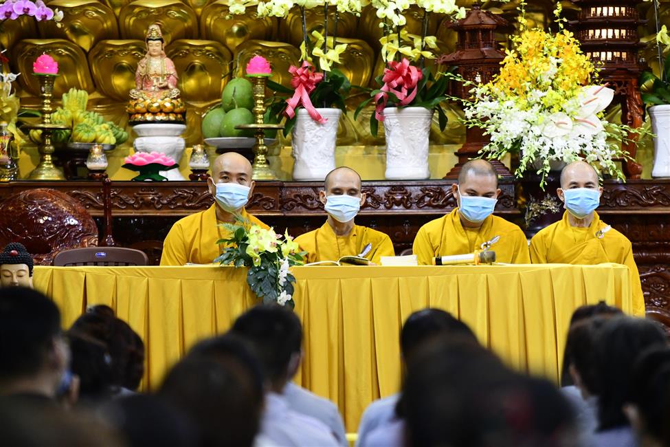 Trang nghiêm kỷ niệm Ngày Bồ-tát Quan Thế Âm đản sanh