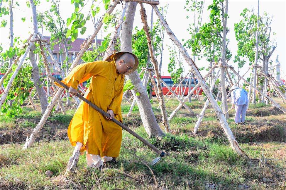 Gieo duyên qua hoạt động chấp tác