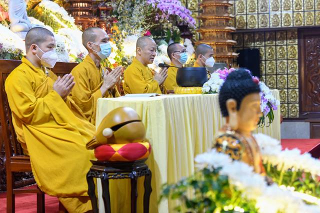 Mở cửa hôn nhân hạnh phúc bằng chiếc “chìa khóa” trong lễ hằng thuận