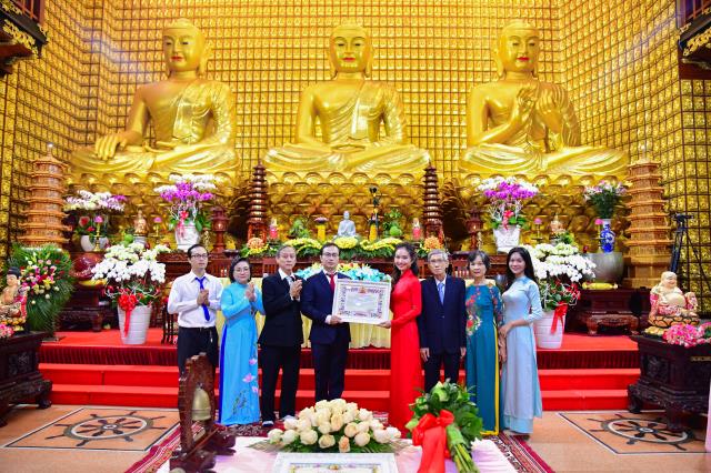 Chắp cánh cho hôn nhân hạnh phúc bằng triết lý nhà Phật