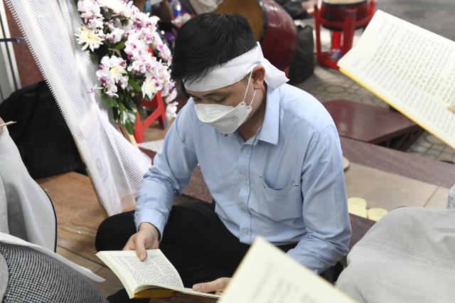 Chùa Giác Ngộ viếng tang ông Trịnh Ngọc Ánh
