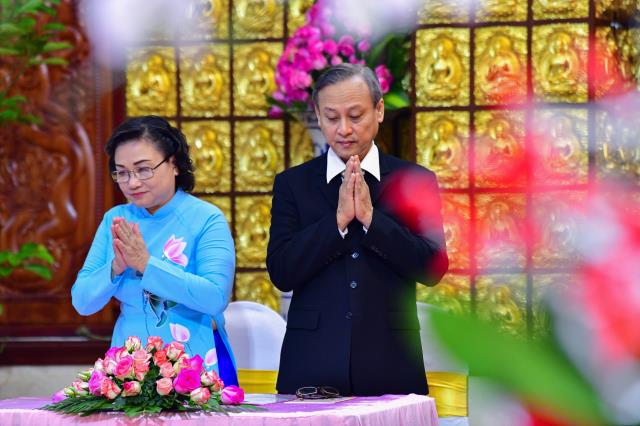 Chắp cánh cho hôn nhân hạnh phúc bằng triết lý nhà Phật