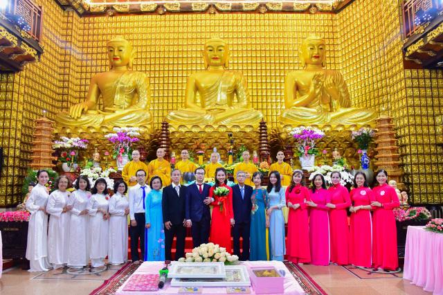 Chắp cánh cho hôn nhân hạnh phúc bằng triết lý nhà Phật