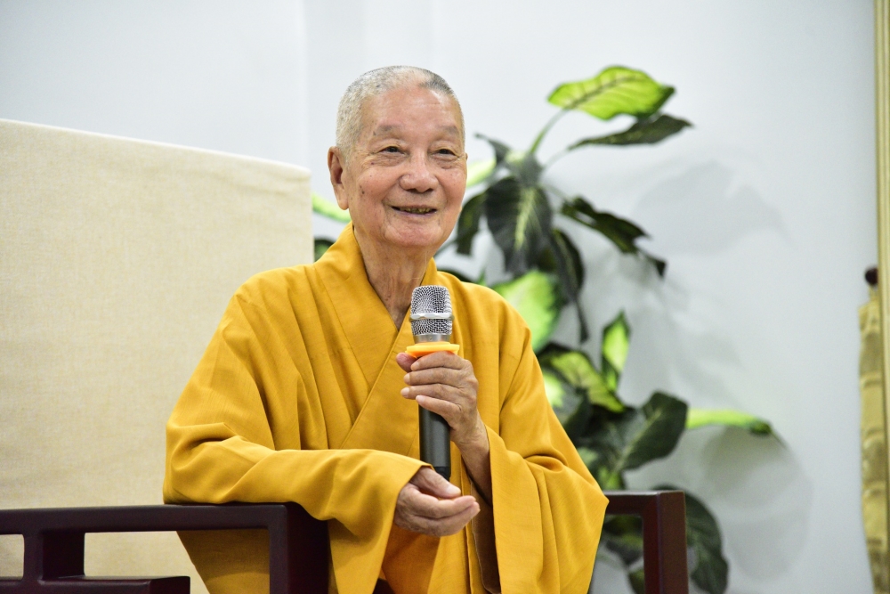 Nguyên phó thủ tướng thường trực Trương Hòa Bình cúng dường tượng Phật 6m đến Học viện Phật giáo Việt Nam tại TP. HCM