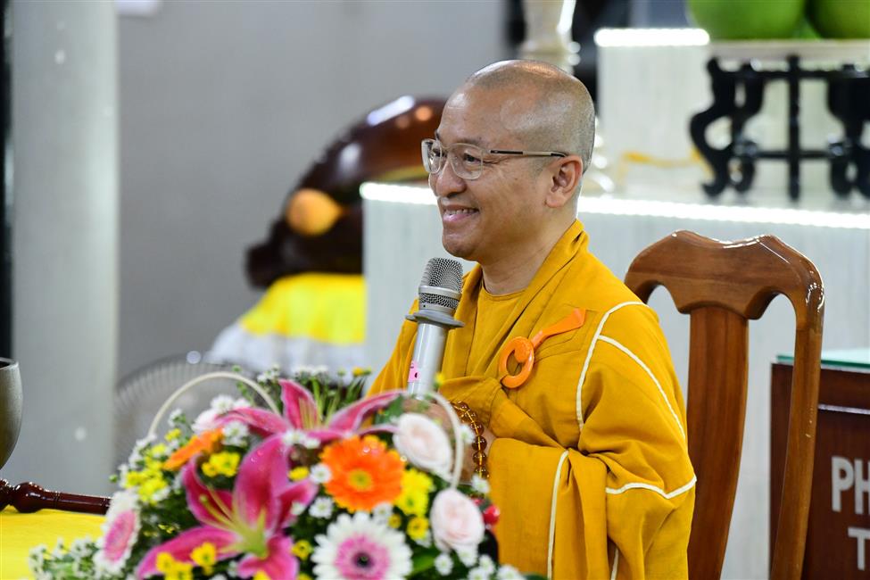 Những lợi ích của xuất gia gieo duyên