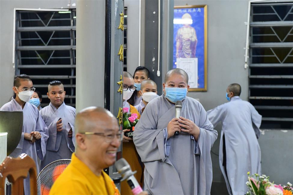 Những lợi ích của xuất gia gieo duyên