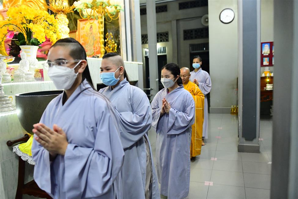 Những lợi ích của xuất gia gieo duyên