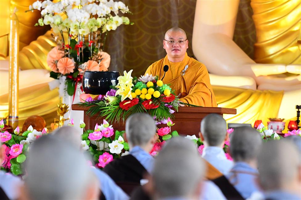 Sống đời xuất gia - Có dễ dàng?