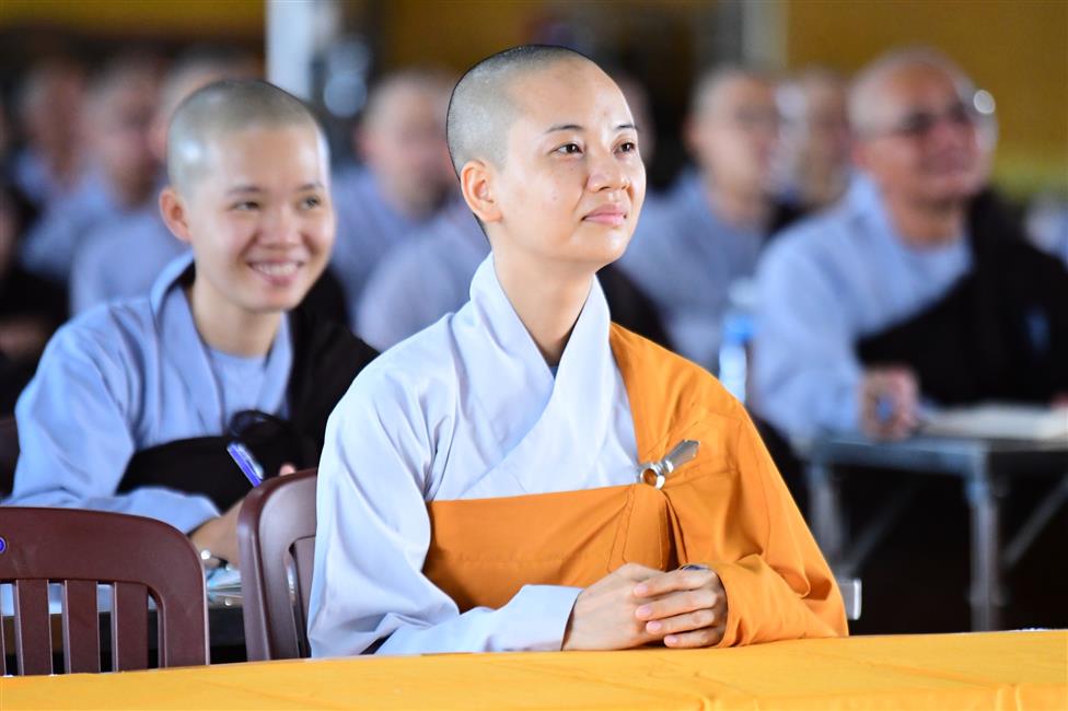 Sống đời xuất gia - Có dễ dàng?