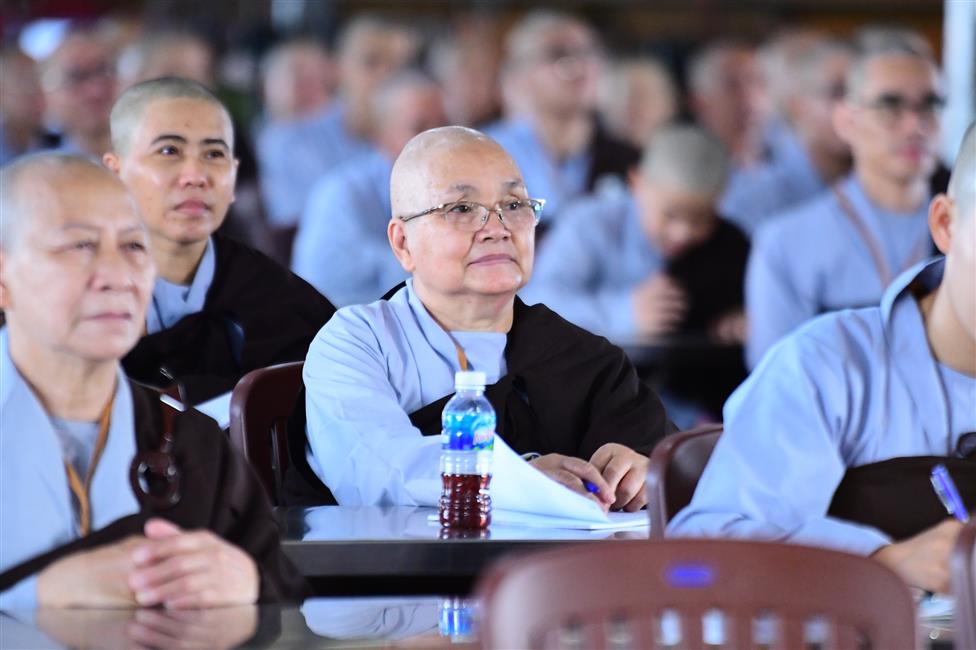 Sống đời xuất gia - Có dễ dàng?