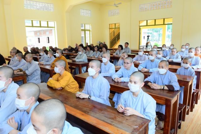 Cúng Dường Thẻ Bảo Hiểm Y Tế Cho Quý Tăng Ni (C282)